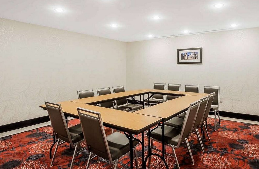 seminar-room